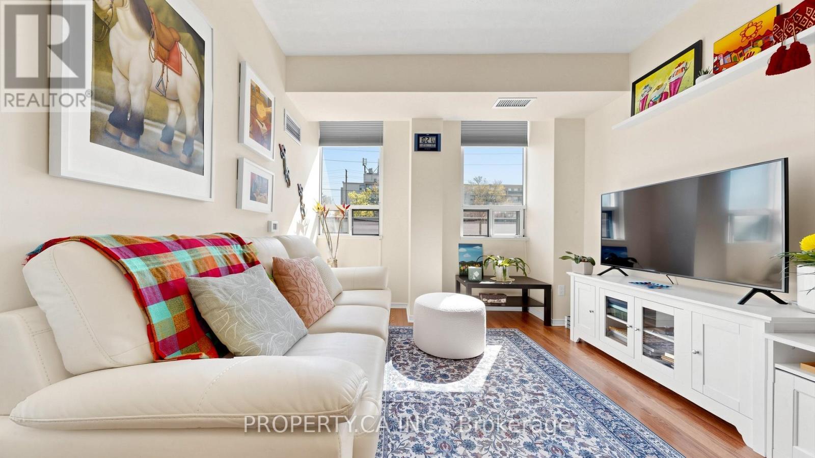 107 - 7398 Yonge Street, Vaughan, Ontario  L4J 8J2 - Photo 2 - N13115148