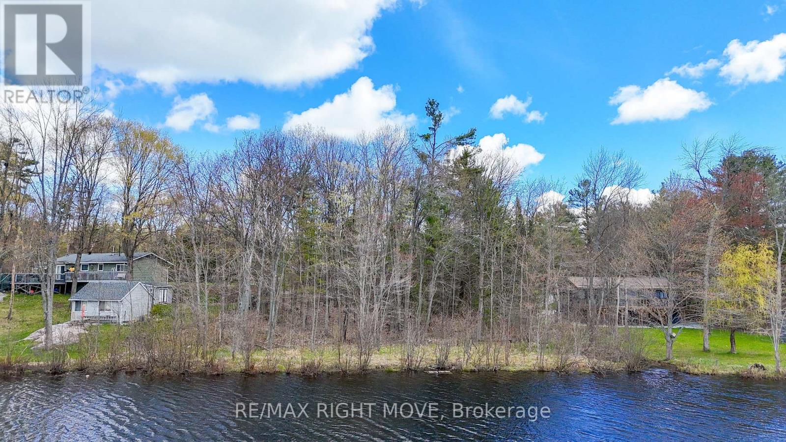 5123 Severn Pines Crescent, Severn, Ontario  L0K 2B0 - Photo 1 - S13115038