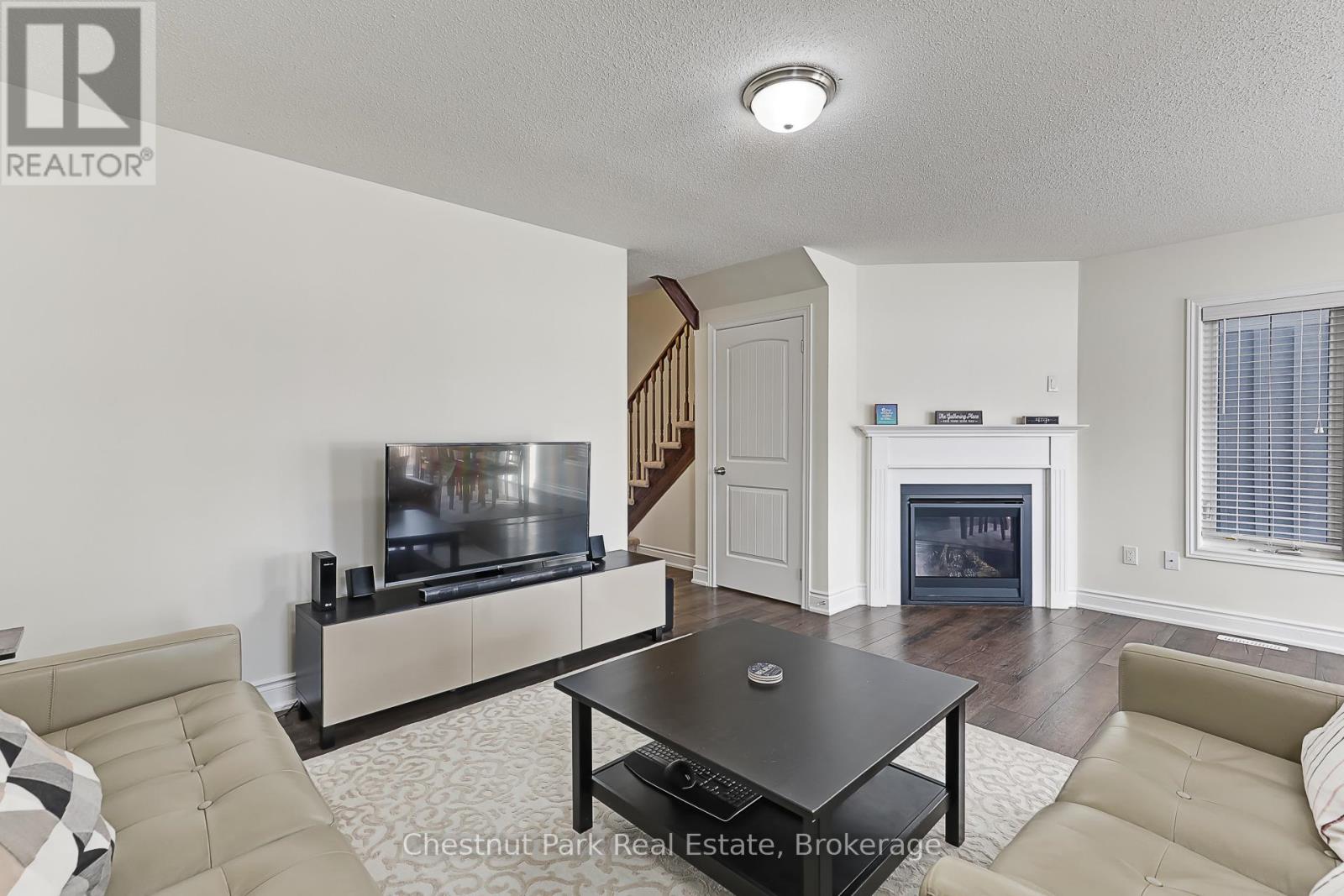 34 Robertson Street, Collingwood, Ontario  L9Y 0X1 - Photo 11 - S12636056