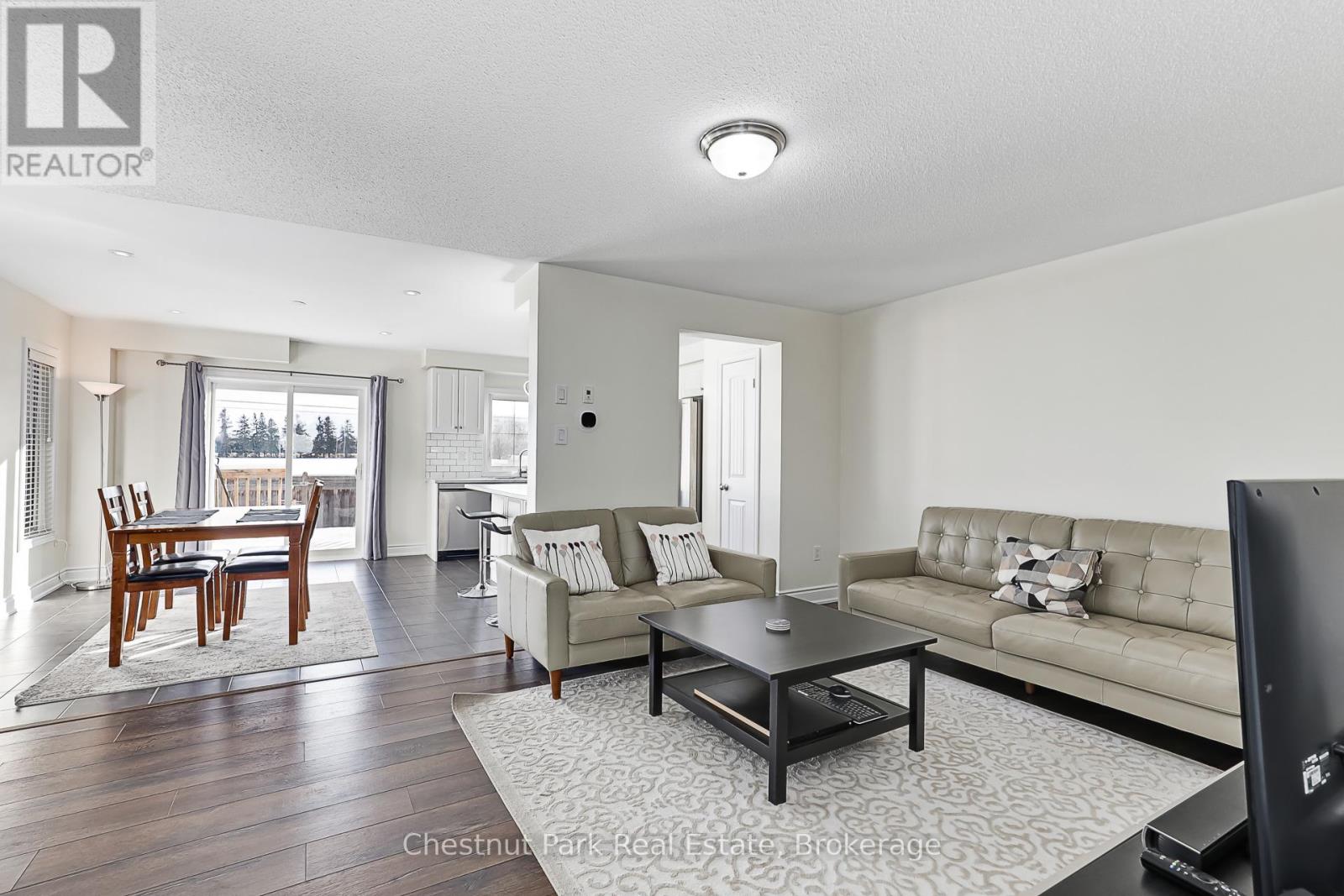 34 Robertson Street, Collingwood, Ontario  L9Y 0X1 - Photo 8 - S12636056