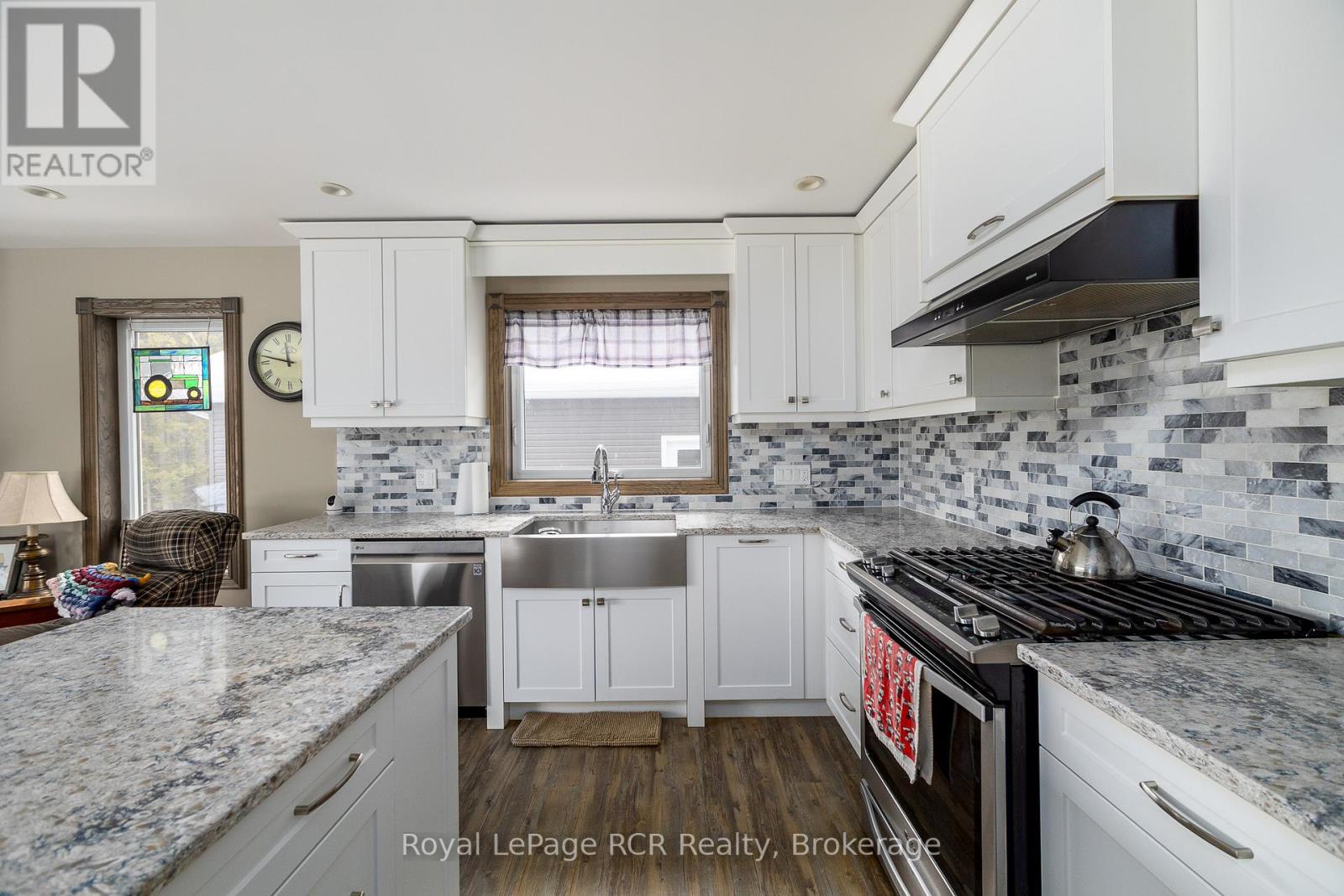 109 Highland Drive, West Grey, Ontario N0C 1H0 - Photo 14 - X12862858
