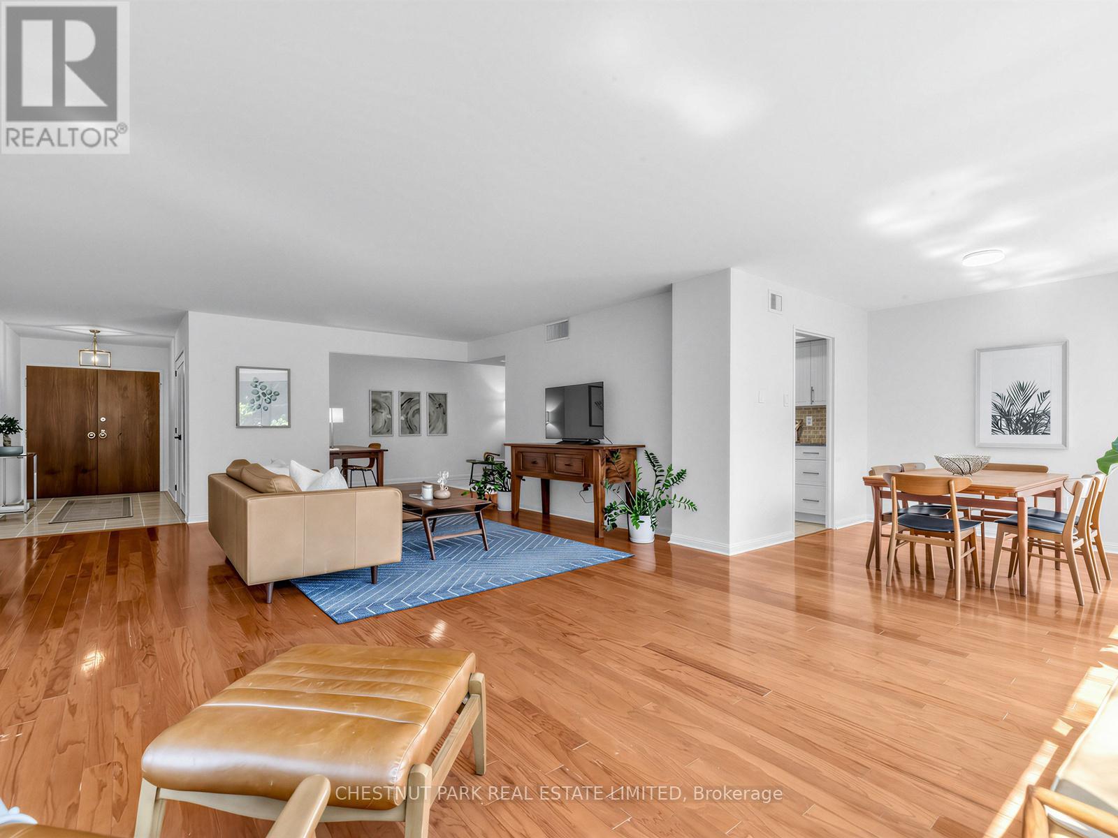 202 - 2545 Bloor Street W, Toronto, Ontario  M6S 1S1 - Photo 9 - W13115064