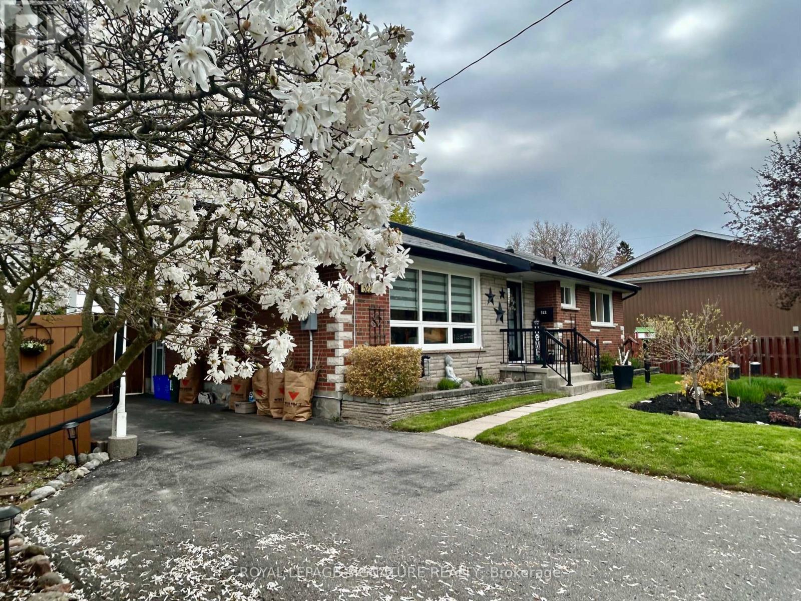 522 Rosmere Street, Oshawa, Ontario  L1J 5H6 - Photo 3 - E13024344