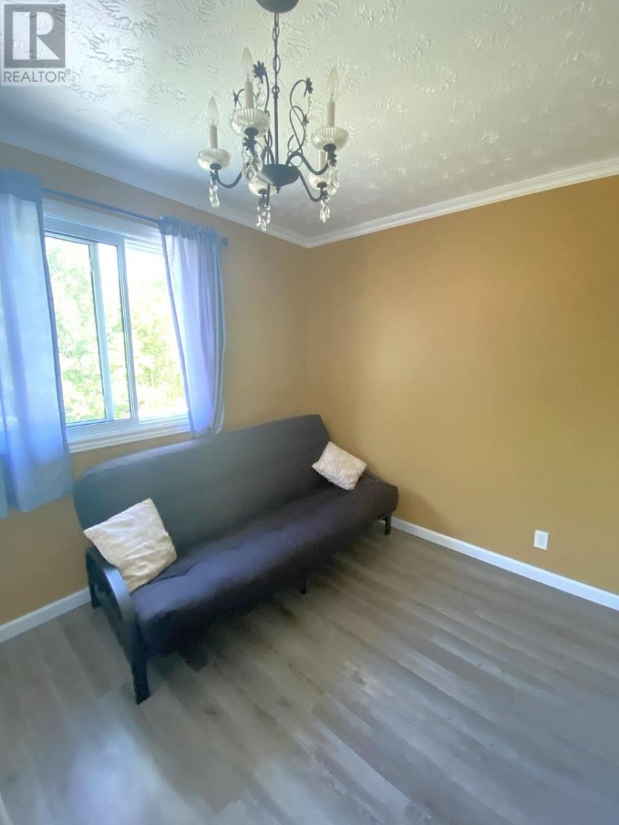 37 Ste. Camillus Cres, Elliot Lake, Ontario  P5A 3J8 - Photo 14 - SM260503