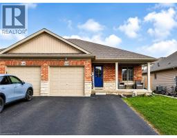 112 ANASTASIA Boulevard, Smithville, Ontario