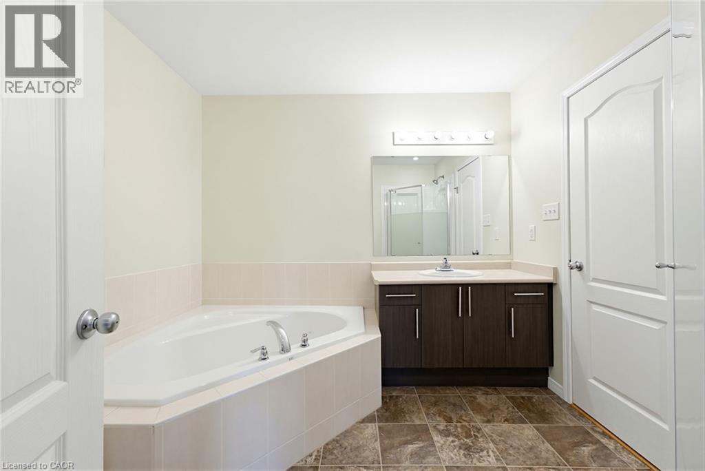 506 Beaumont Crescent, Kitchener, Ontario  N2A 0A8 - Photo 16 - 40826678
