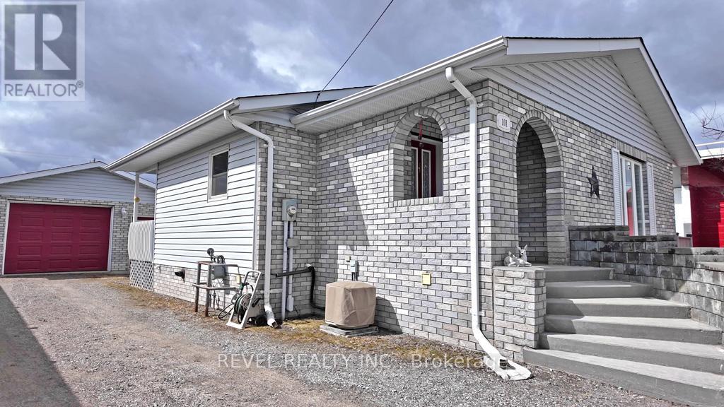 101 Bloor Avenue, Timmins, Ontario  P0N 1H0 - Photo 2 - T13115258