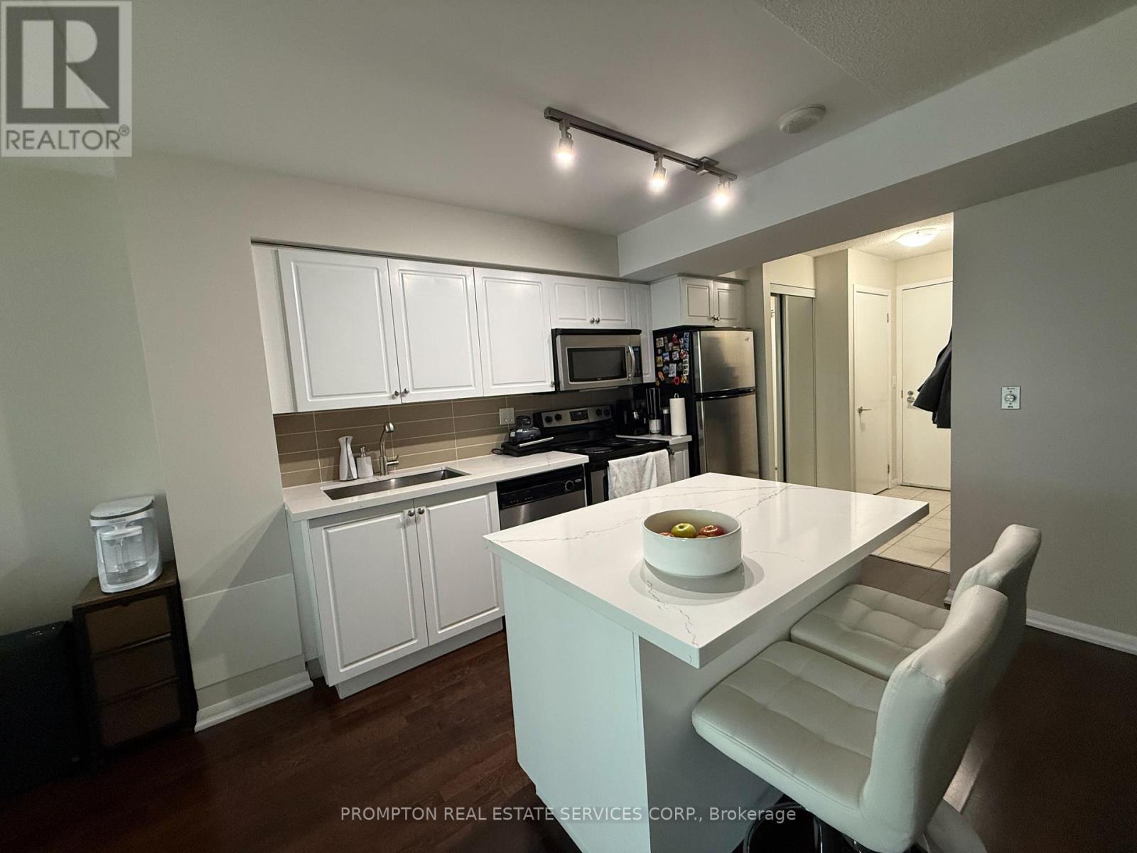 1801 - 215 Fort York Boulevard, Toronto, Ontario  M5V 4A2 - Photo 2 - C13115176
