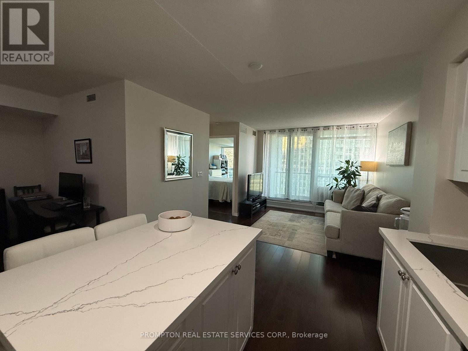 1801 - 215 Fort York Boulevard, Toronto, Ontario  M5V 4A2 - Photo 5 - C13115176
