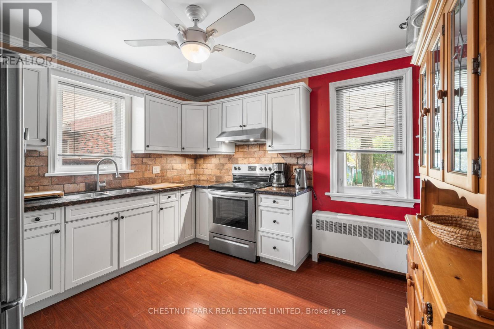 26 Roberta Drive, Toronto, Ontario  M6A 2J5 - Photo 15 - C13115248