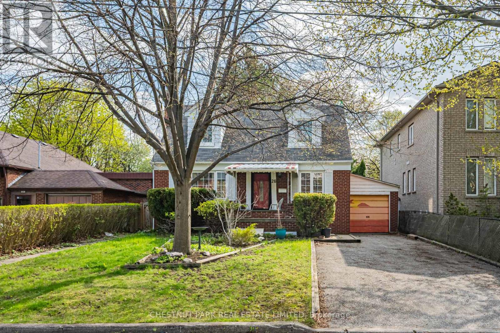 26 Roberta Drive, Toronto, Ontario  M6A 2J5 - Photo 3 - C13115248