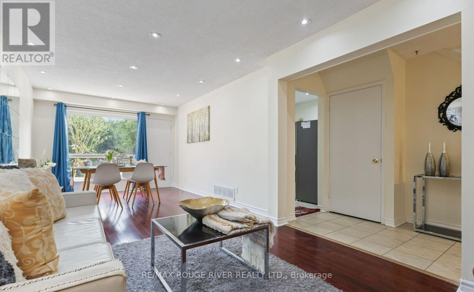 77 Lowry Square, Toronto, Ontario  M1B 1N7 - Photo 11 - E13115160