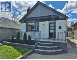40 LEROY AVENUE, Toronto, Ontario