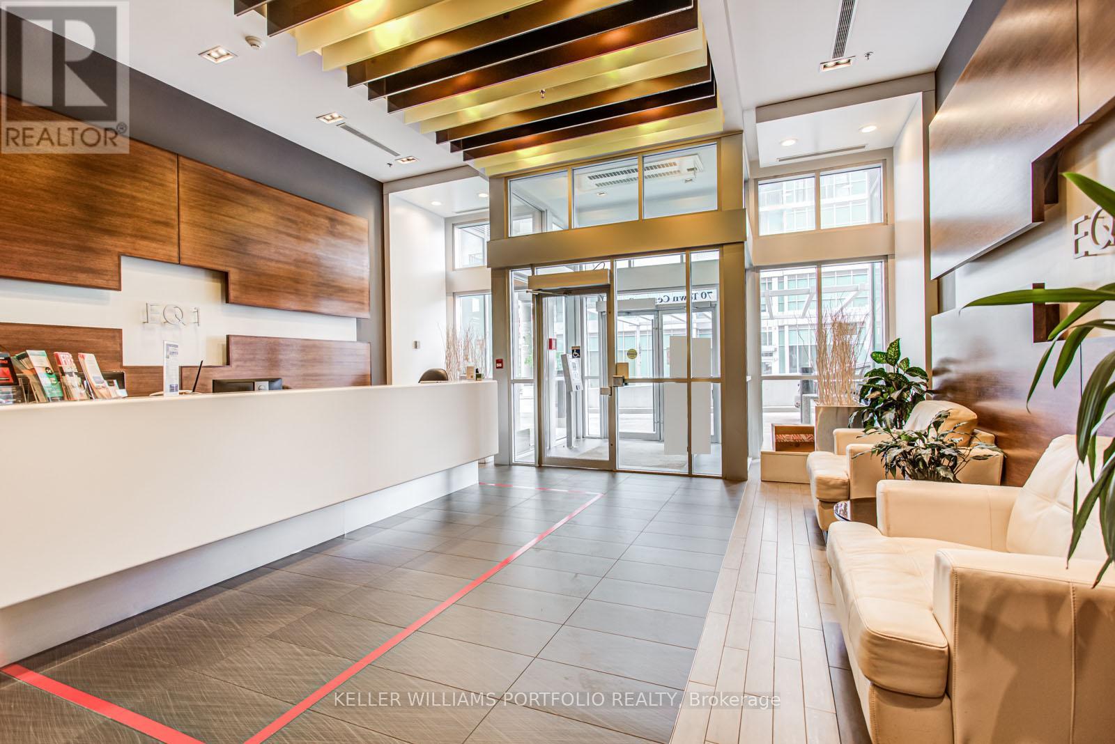 806 - 70 TOWN CENTRE COURT, Toronto, Ontario
