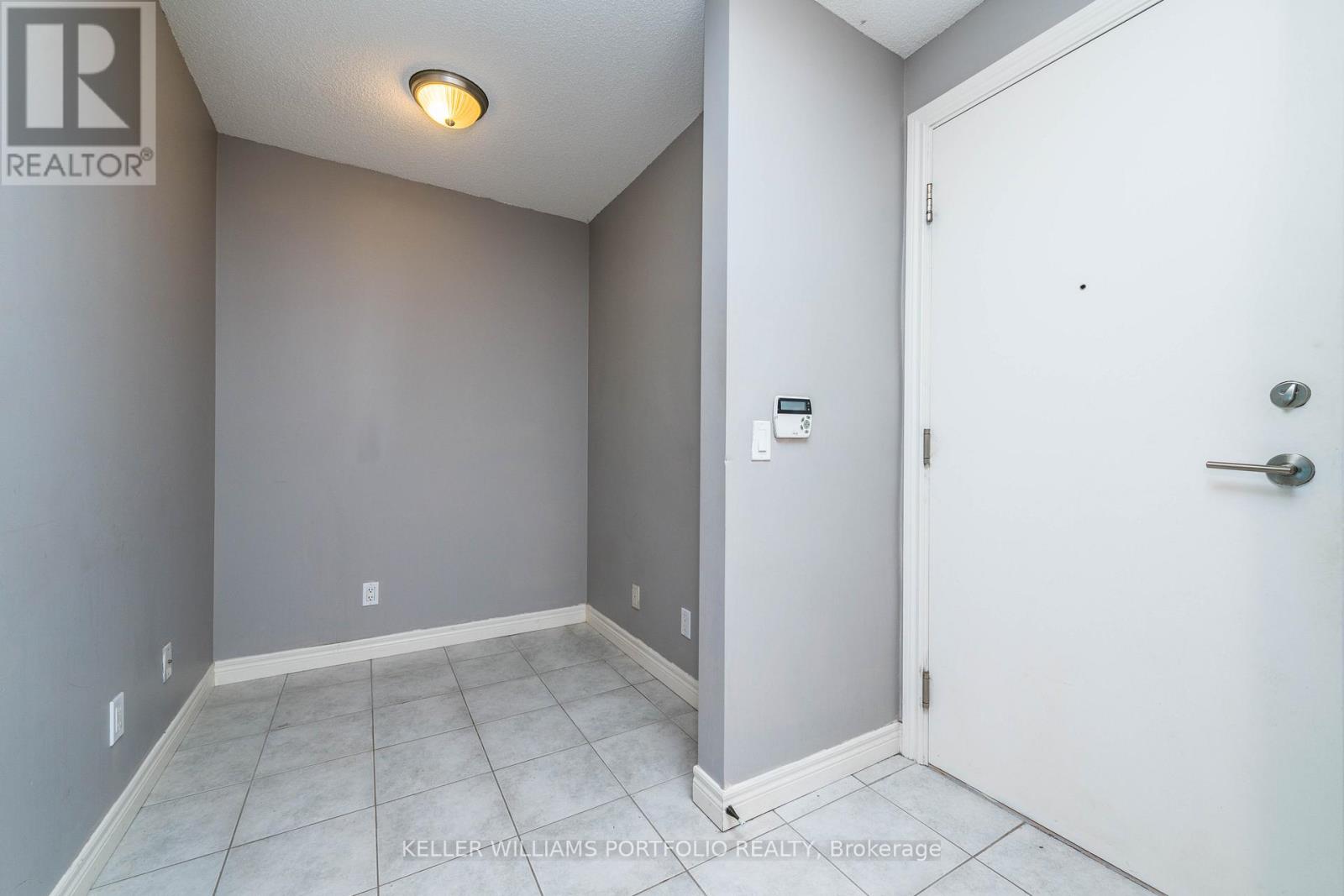 806 - 70 Town Centre Court, Toronto, Ontario  M1P 0B2 - Photo 3 - E13115216