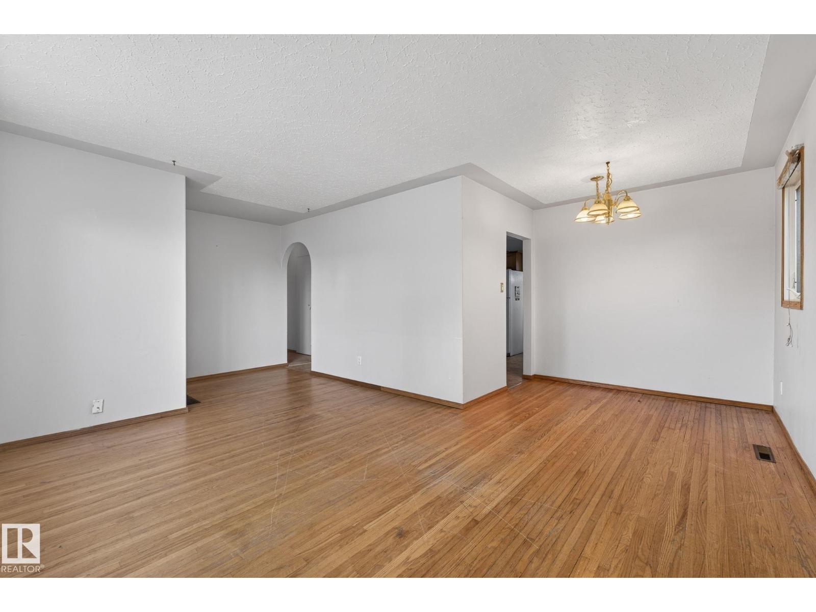 13412 108 St Nw, Edmonton, Alberta  T5E 4X6 - Photo 5 - E4487108