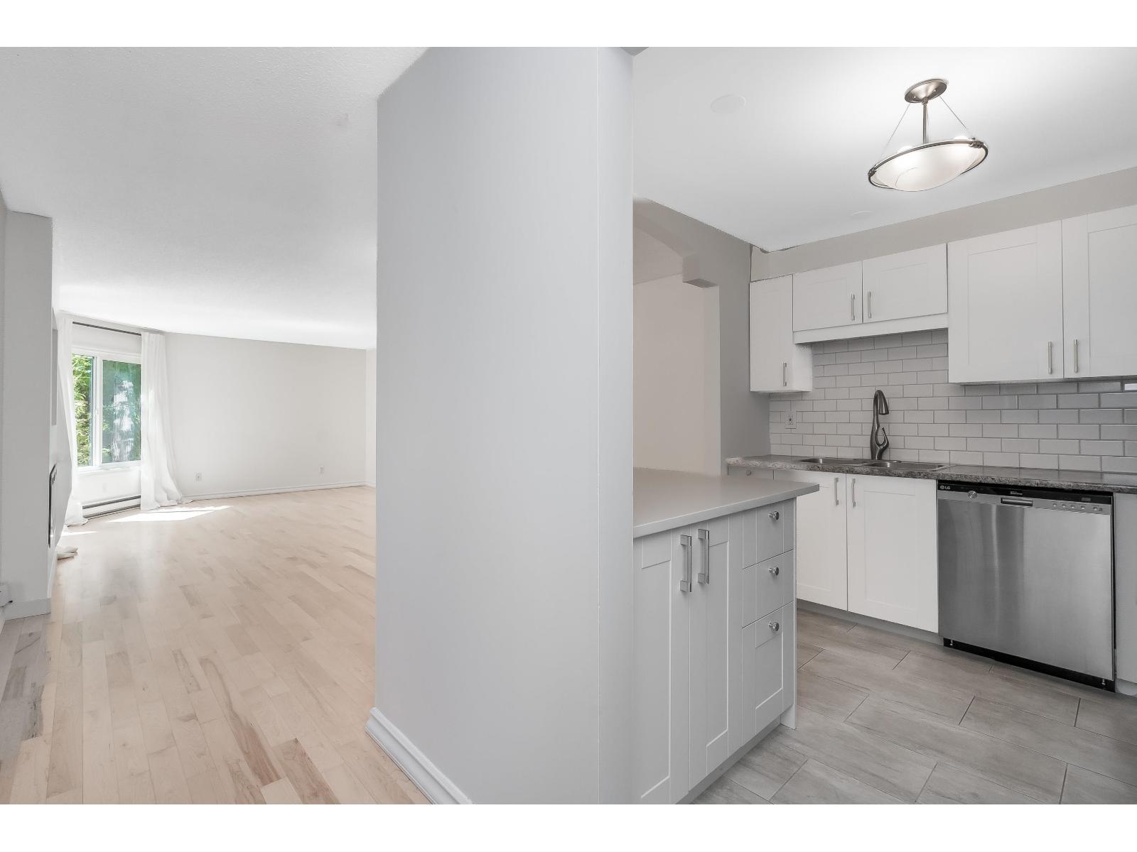 105 1520 Vidal Street, White Rock, British Columbia  V4B 3T7 - Photo 7 - R3120509