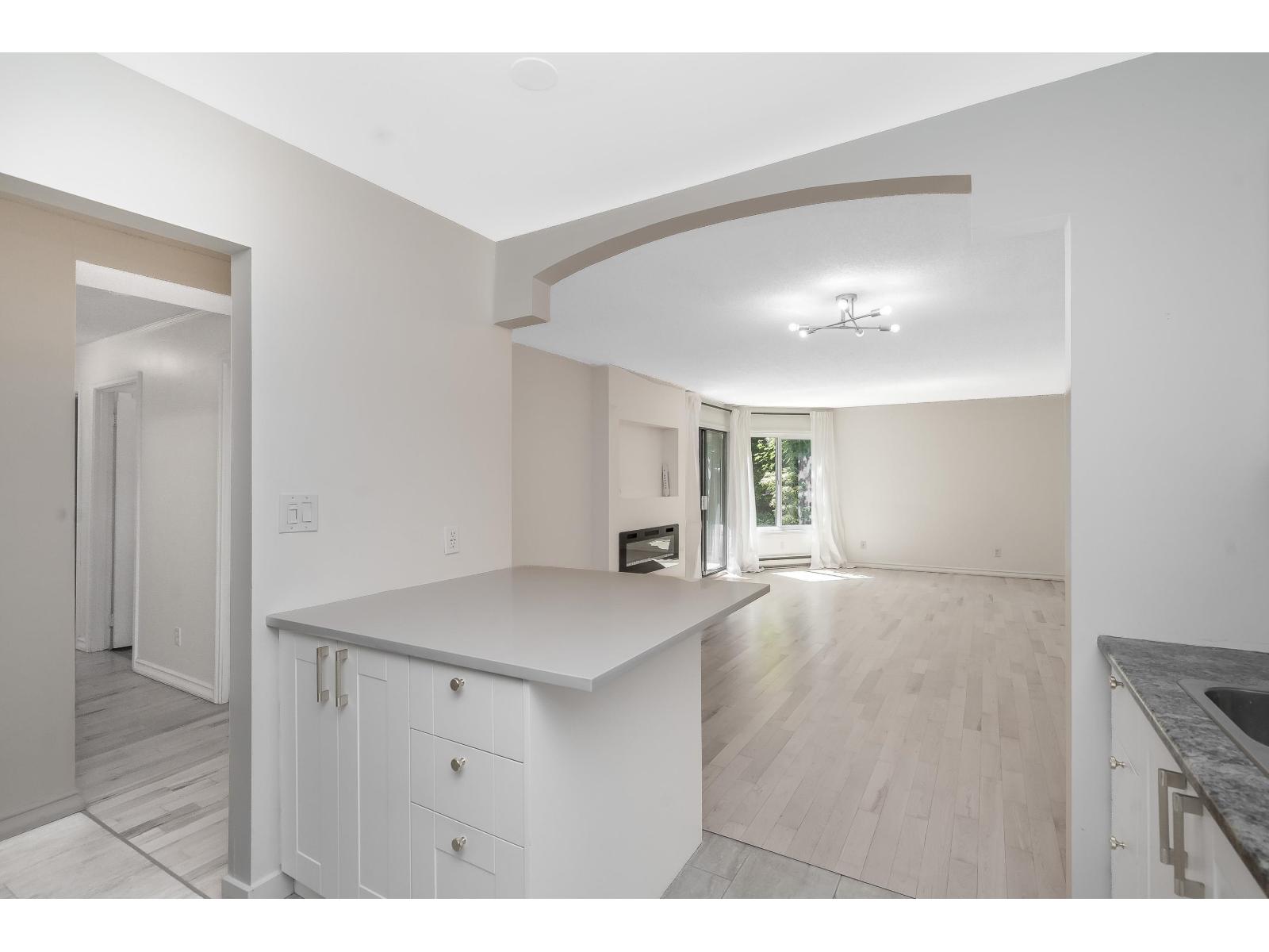 105 1520 Vidal Street, White Rock, British Columbia  V4B 3T7 - Photo 11 - R3120509
