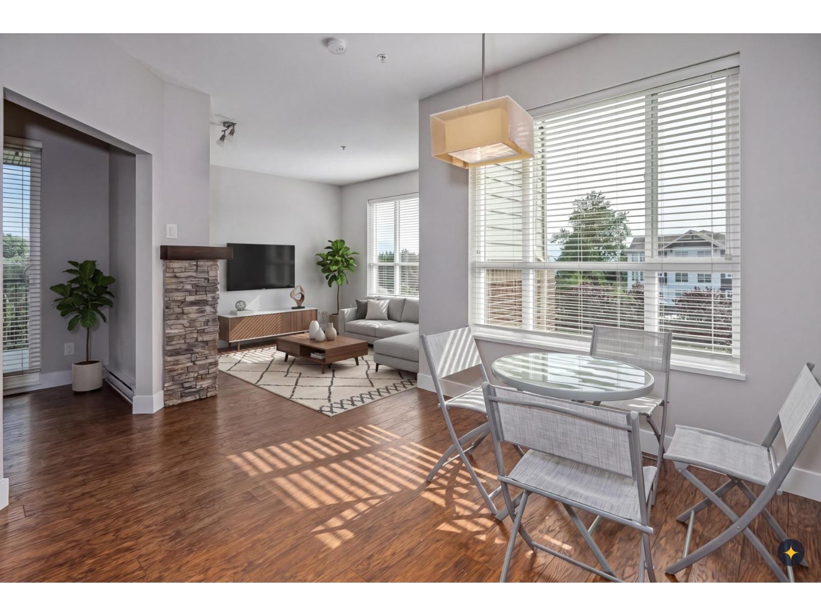 303 3192 Gladwin Road, Abbotsford, British Columbia  V2T 6M9 - Photo 4 - R3121853