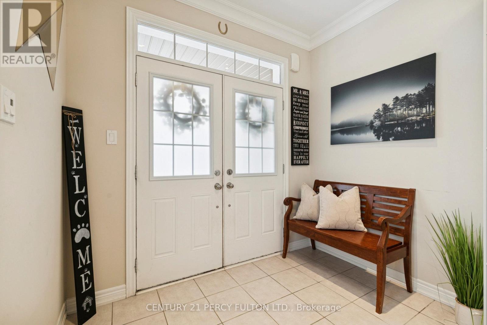 2 Prosser Crescent, Georgina, Ontario  L0E 1R0 - Photo 5 - N13115238