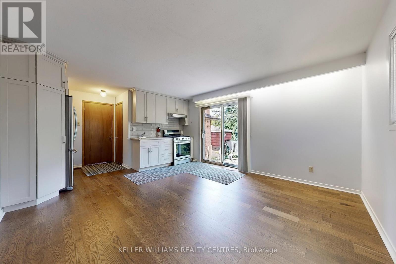 Unit B - 252 Elgin Mills Road W, Richmond Hill, Ontario  L4C 4M2 - Photo 2 - N13115280