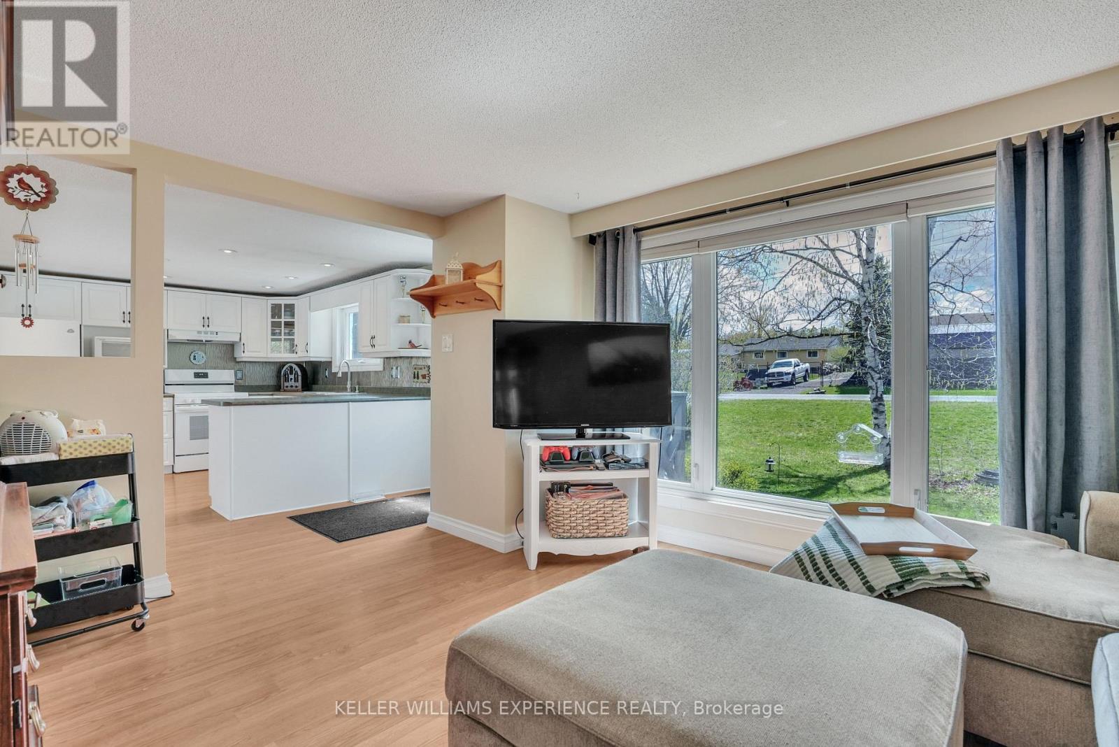 6 Slemish Avenue, Springwater (Phelpston), Ontario  L0L 2K0 - Photo 10 - S13115256