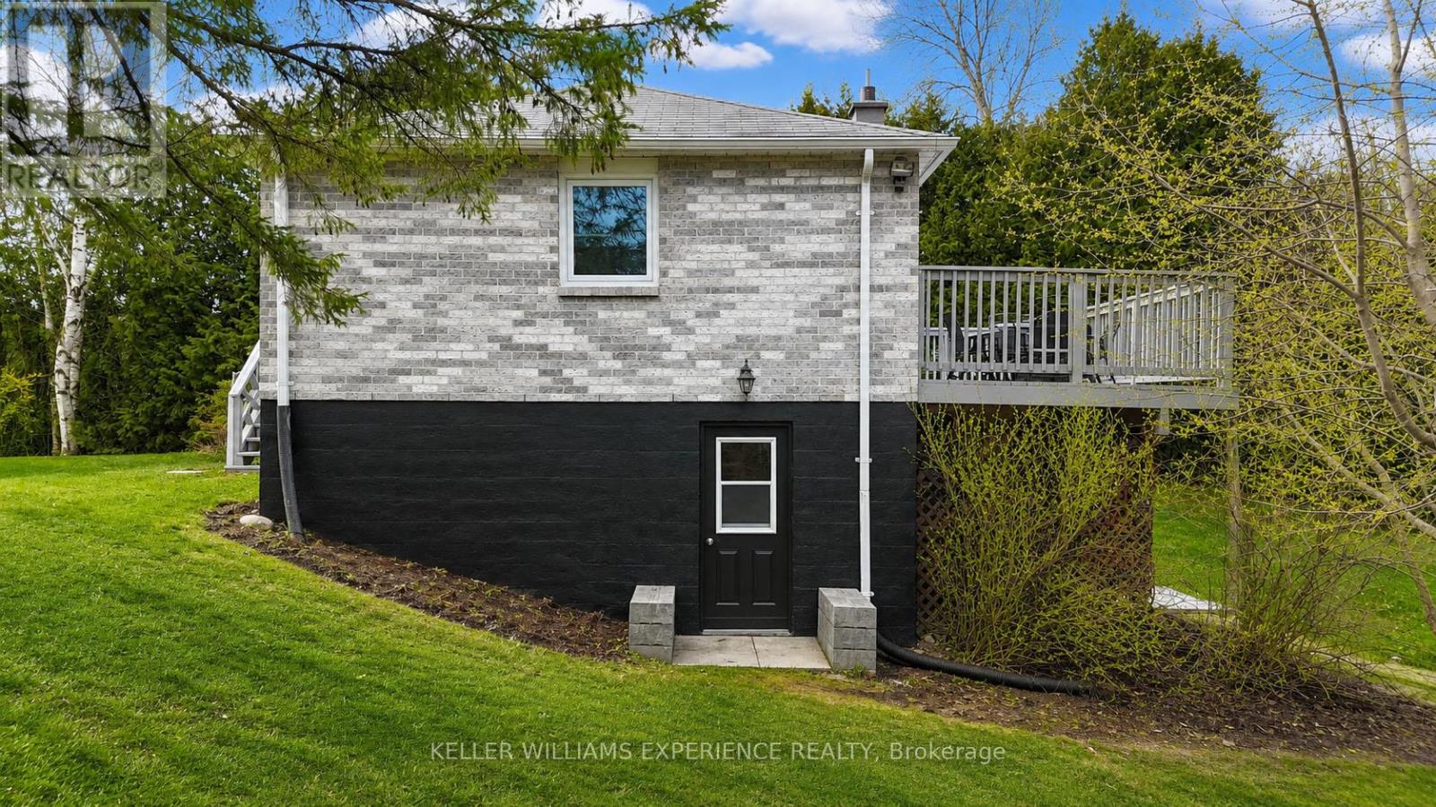 6 Slemish Avenue, Springwater (Phelpston), Ontario  L0L 2K0 - Photo 2 - S13115256
