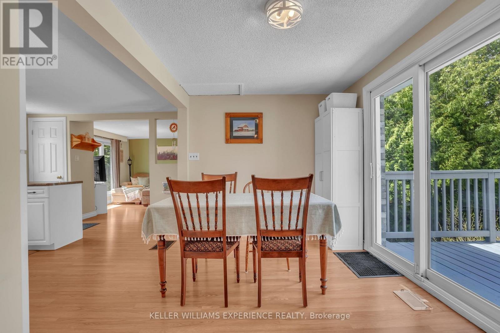 6 Slemish Avenue, Springwater (Phelpston), Ontario  L0L 2K0 - Photo 7 - S13115256