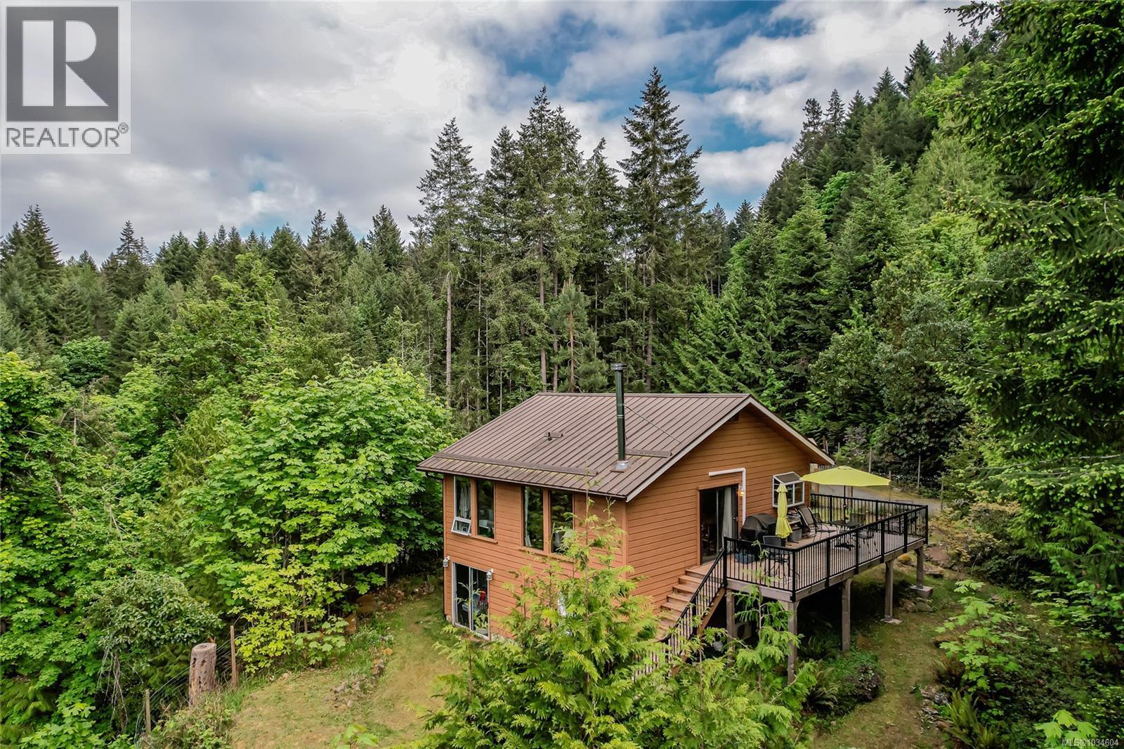 262 North View Pl, Salt Spring, British Columbia  V8K 1A9 - Photo 1 - 1034604