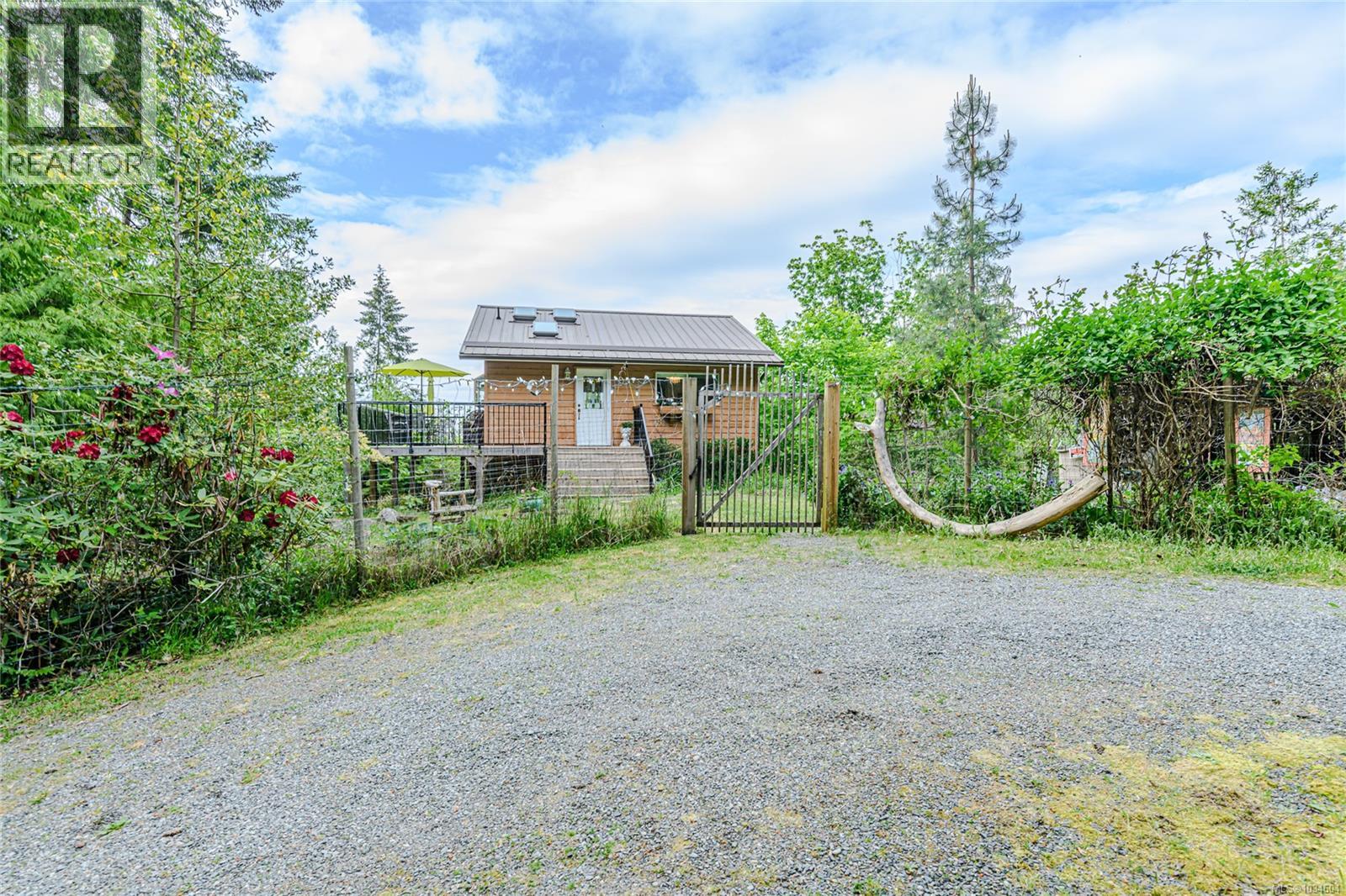262 North View Pl, Salt Spring, British Columbia  V8K 1A9 - Photo 2 - 1034604