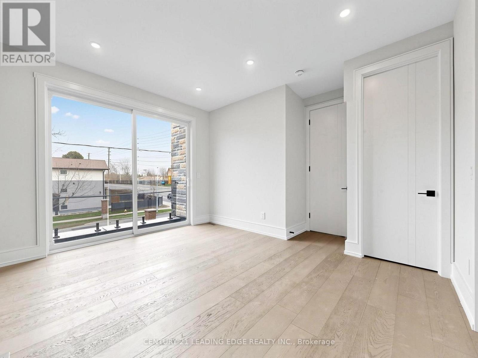 3 - 170 Dixon Road, Toronto, Ontario  M9P 2L8 - Photo 12 - W13115168