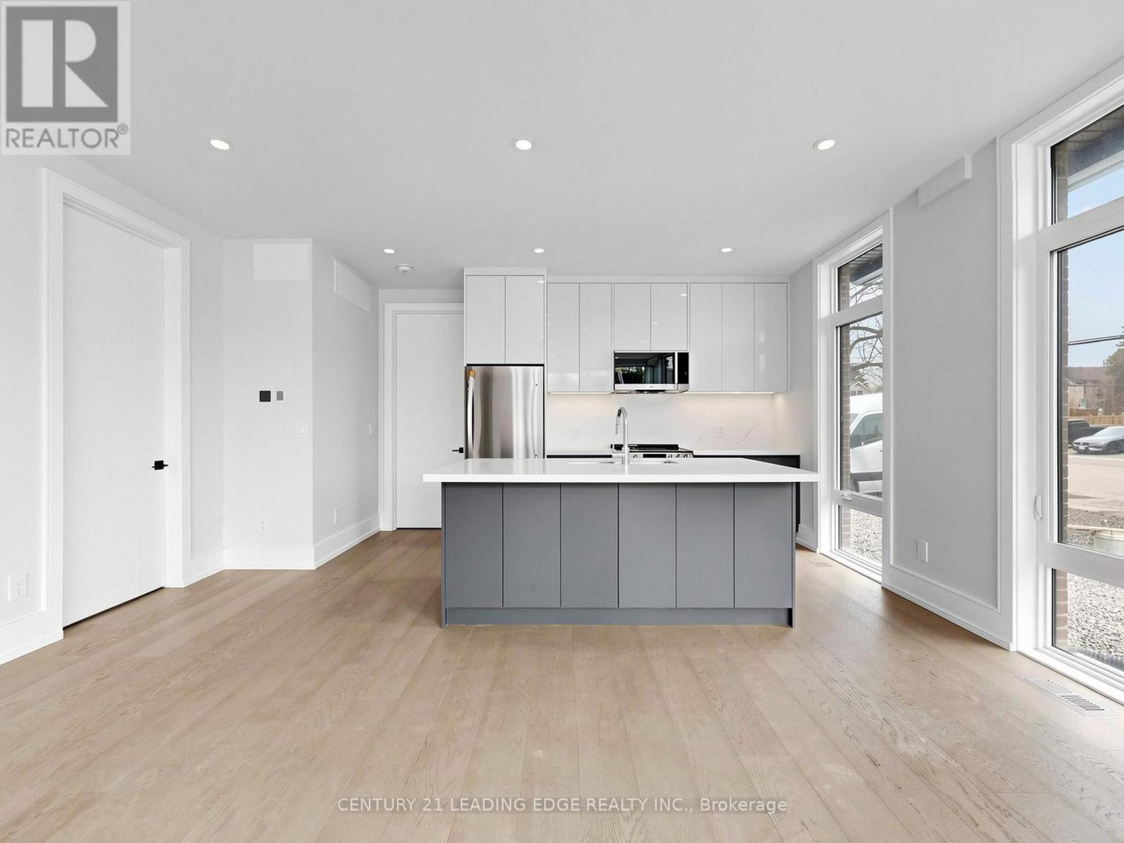 3 - 170 Dixon Road, Toronto, Ontario  M9P 2L8 - Photo 6 - W13115168