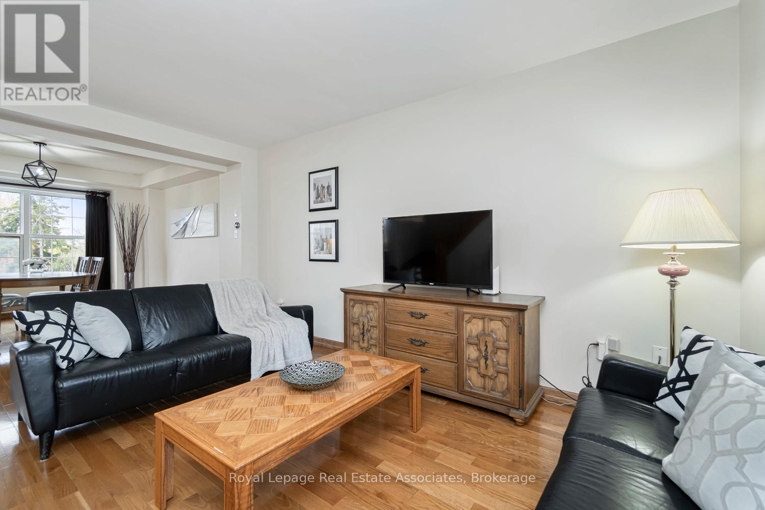 3 - 199 Hillcrest Avenue, Mississauga, Ontario  L5B 4L5 - Photo 6 - W13115172