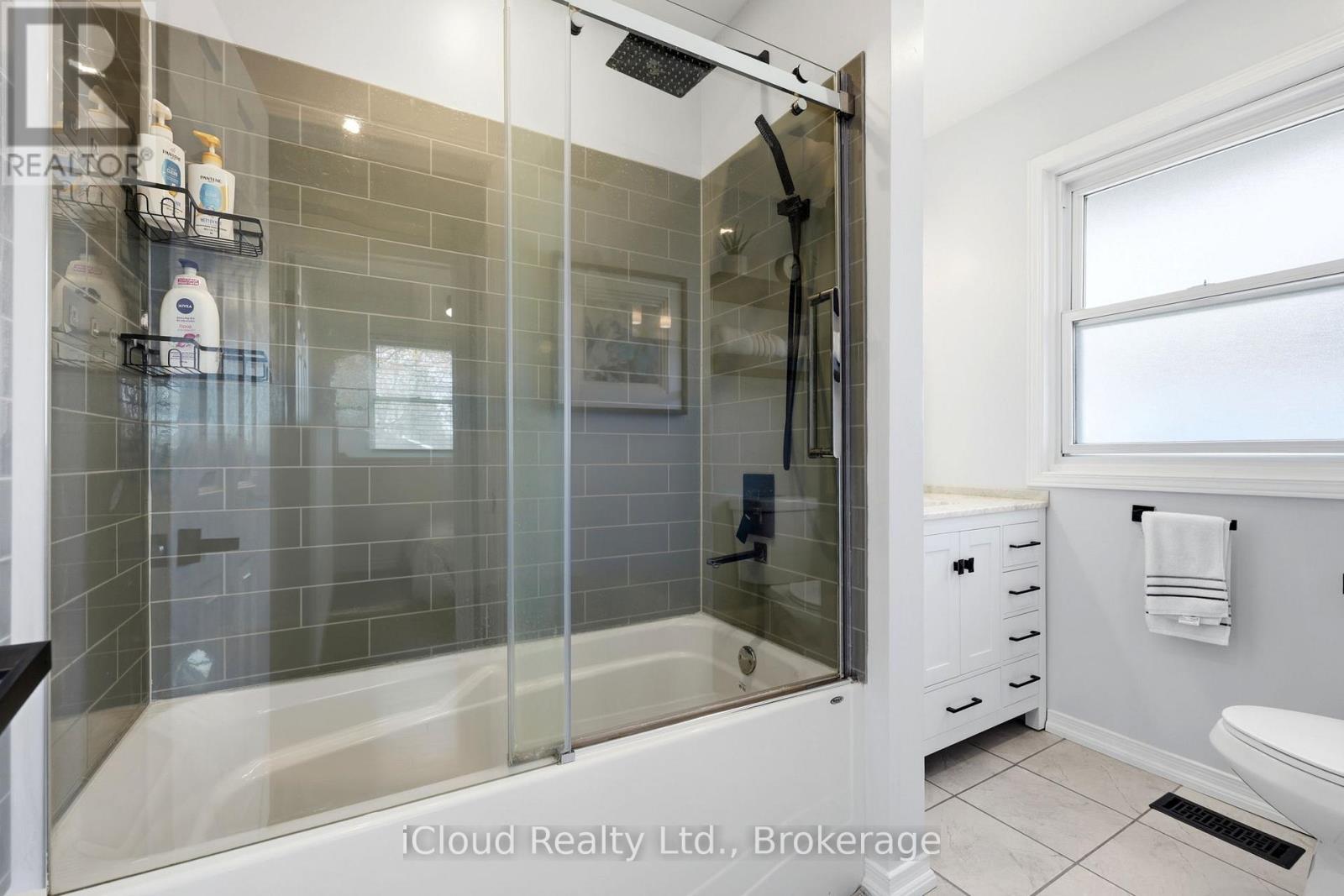 146 Wynford Place, Halton Hills, Ontario  L7J 2L5 - Photo 24 - W13115222