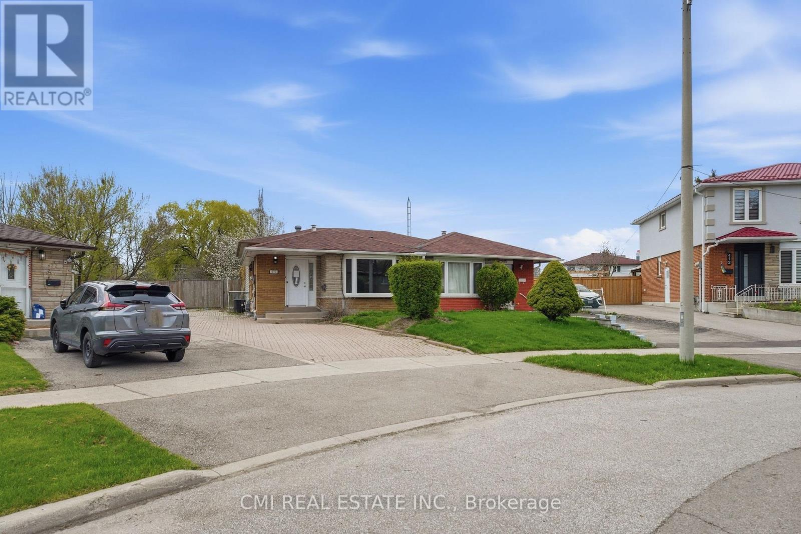 418 Ginger Downs, Mississauga, Ontario  L5A 3A7 - Photo 3 - W13115286