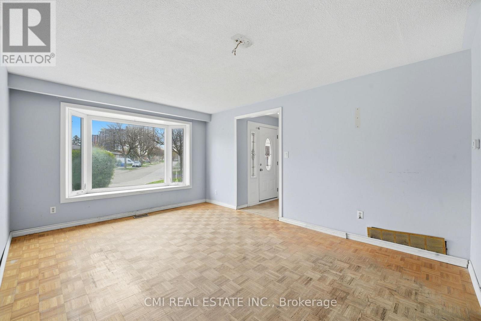 418 Ginger Downs, Mississauga, Ontario  L5A 3A7 - Photo 7 - W13115286