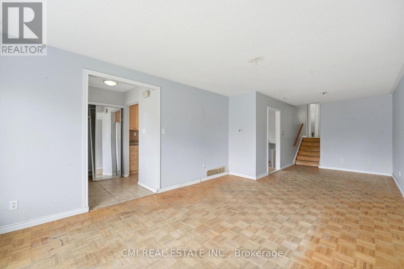 418 Ginger Downs, Mississauga, Ontario  L5A 3A7 - Photo 8 - W13115286