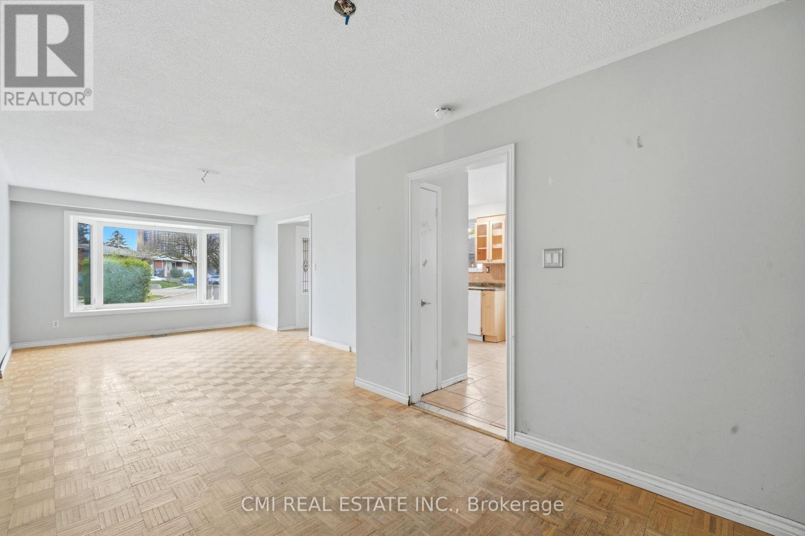 418 Ginger Downs, Mississauga, Ontario  L5A 3A7 - Photo 9 - W13115286