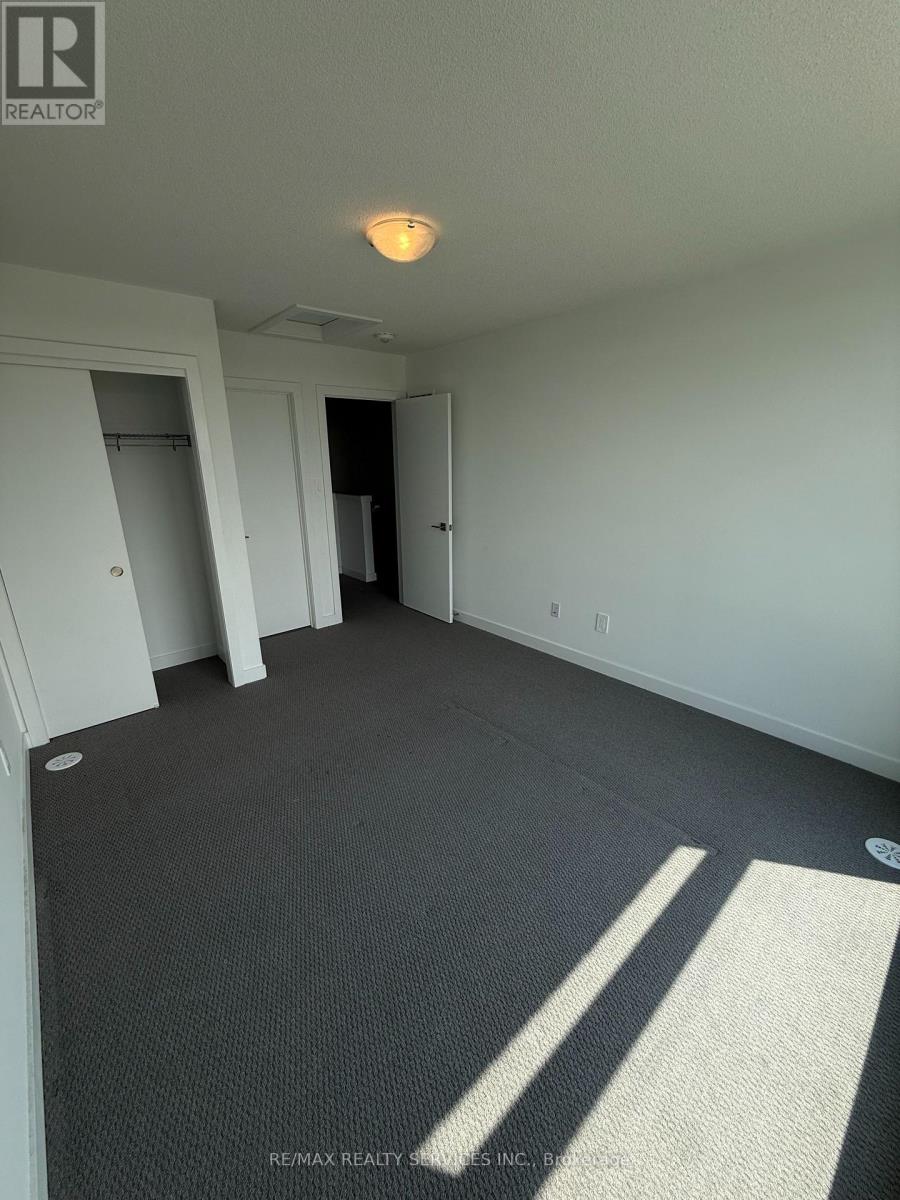 5 Romilly Avenue, Brampton, Ontario  L7A 5L8 - Photo 6 - W13115300