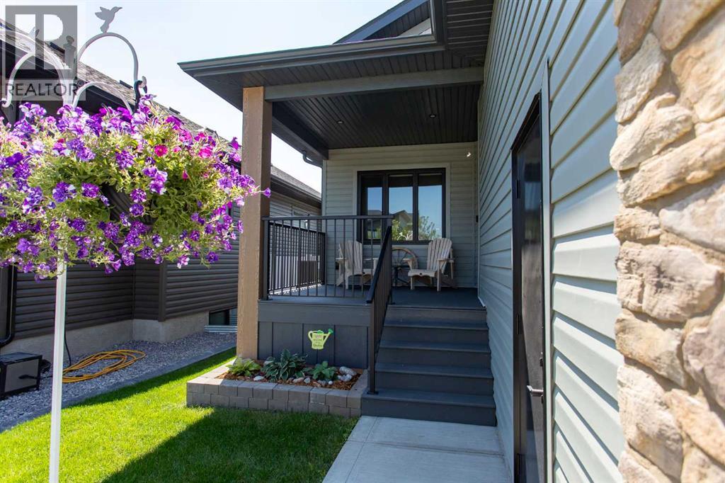 12 Emmett Crescent, Red Deer, Alberta  T4P 3G8 - Photo 3 - A2310285