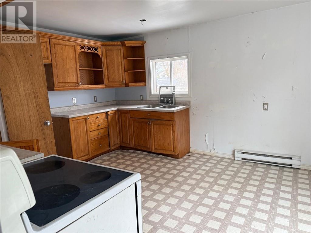 458 Melvin Avenue, Sudbury, Ontario  P3C 4X4 - Photo 2 - 2127653