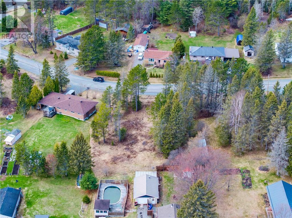 8 Spruce Street, Markstay, Ontario  P0M 2G0 - Photo 10 - 2127645
