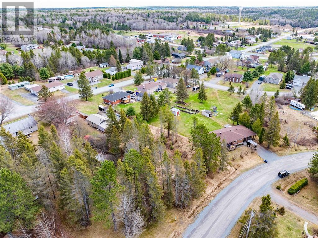 8 Spruce Street, Markstay, Ontario  P0M 2G0 - Photo 15 - 2127645