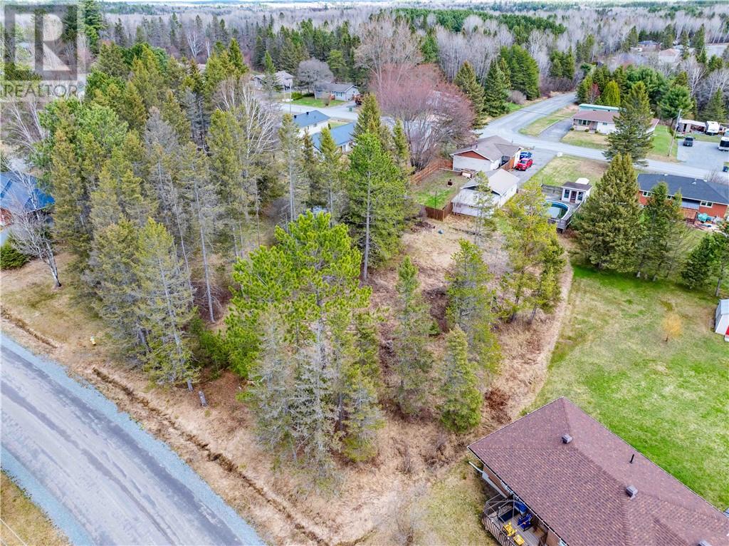8 Spruce Street, Markstay, Ontario  P0M 2G0 - Photo 18 - 2127645
