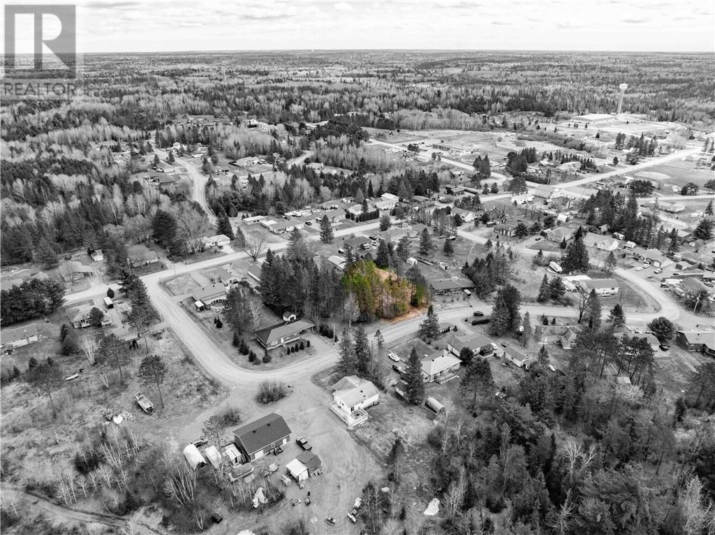 8 Spruce Street, Markstay, Ontario  P0M 2G0 - Photo 20 - 2127645