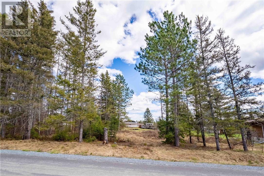 8 Spruce Street, Markstay, Ontario  P0M 2G0 - Photo 3 - 2127645