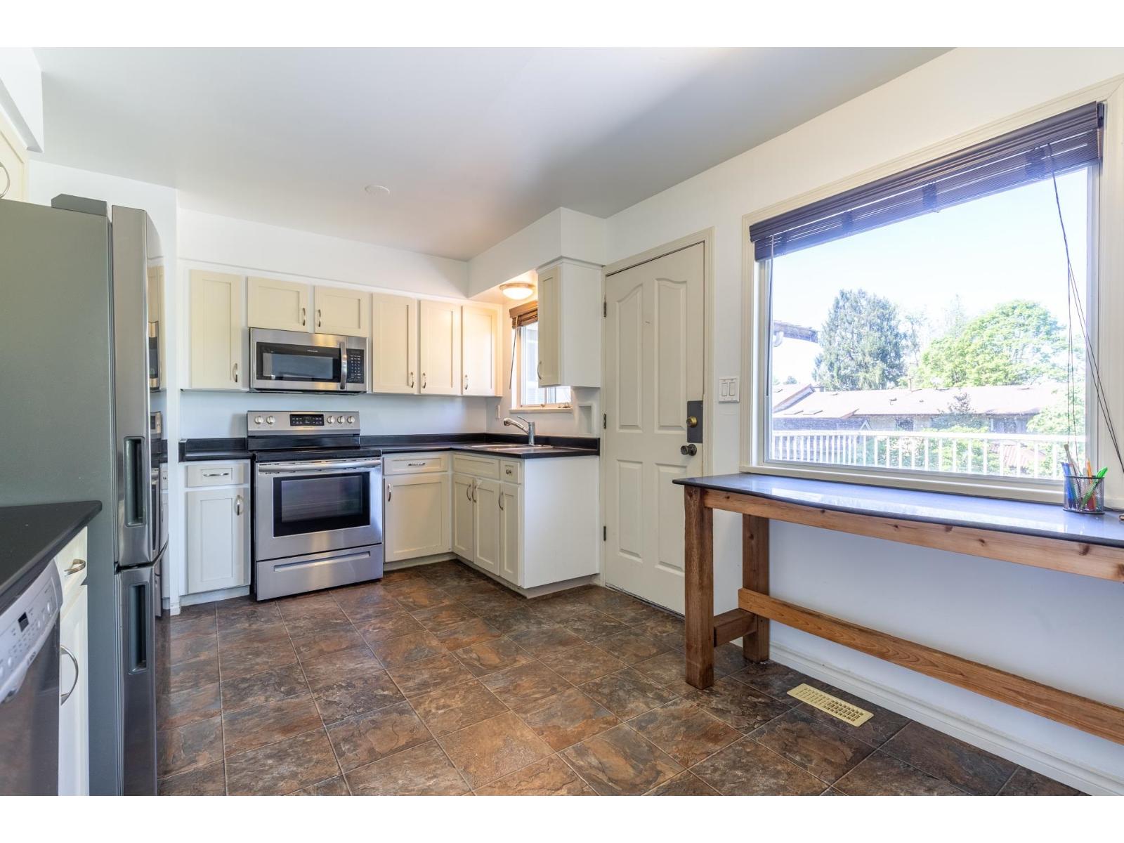 14769 110 Avenue, Surrey, British Columbia  V3R 2A9 - Photo 11 - R3120991