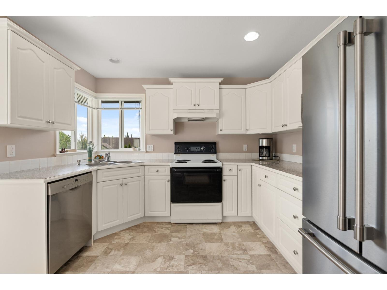 8262 Wharton Place, Mission, British Columbia  V2V 7A4 - Photo 6 - R3121811