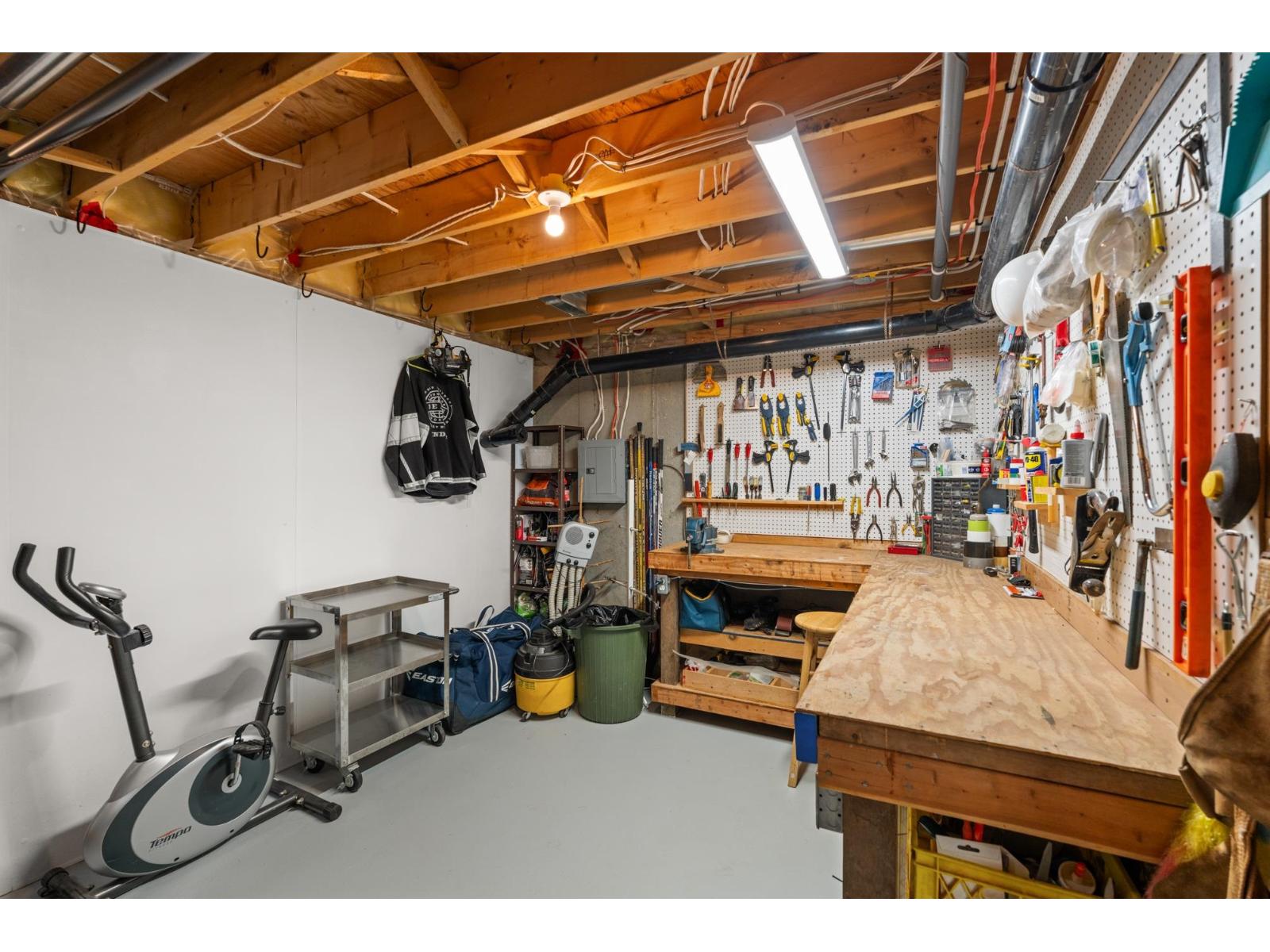 8262 Wharton Place, Mission, British Columbia  V2V 7A4 - Photo 22 - R3121811