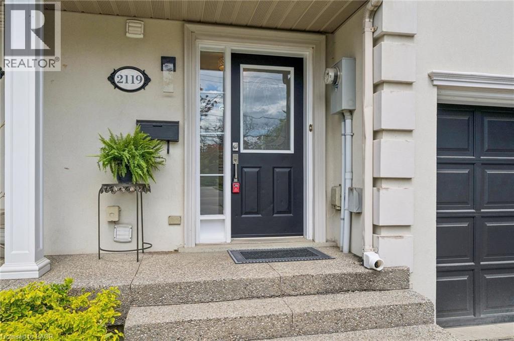 2119 Ghent Avenue, Burlington, Ontario  L7R 1Y4 - Photo 4 - 40829299